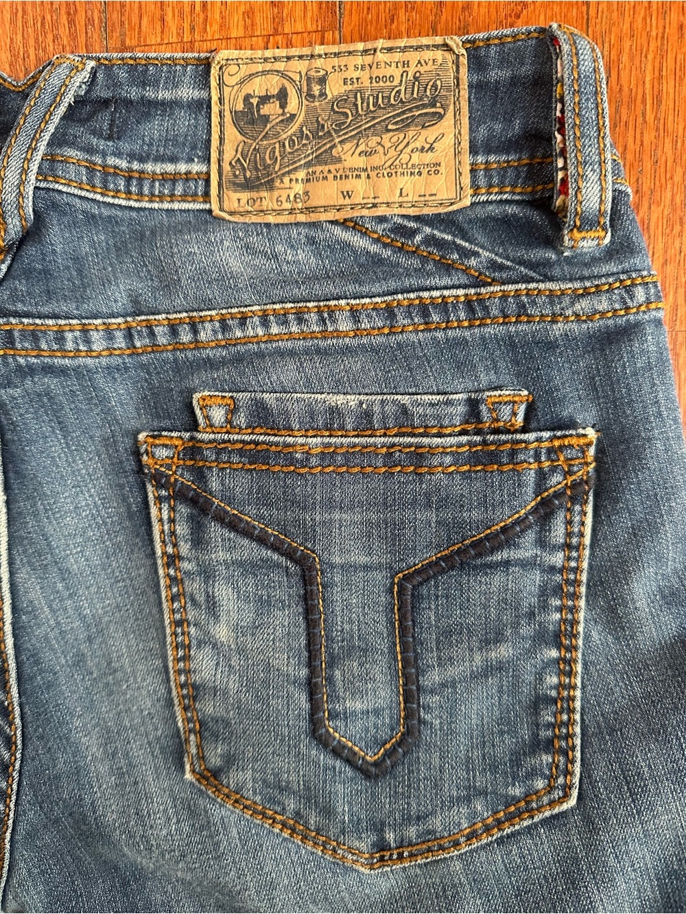 Vigoss Dublin Bootcut Jeans Y2K Thick Stitch Double Pocket Med Dark Wash 3/4